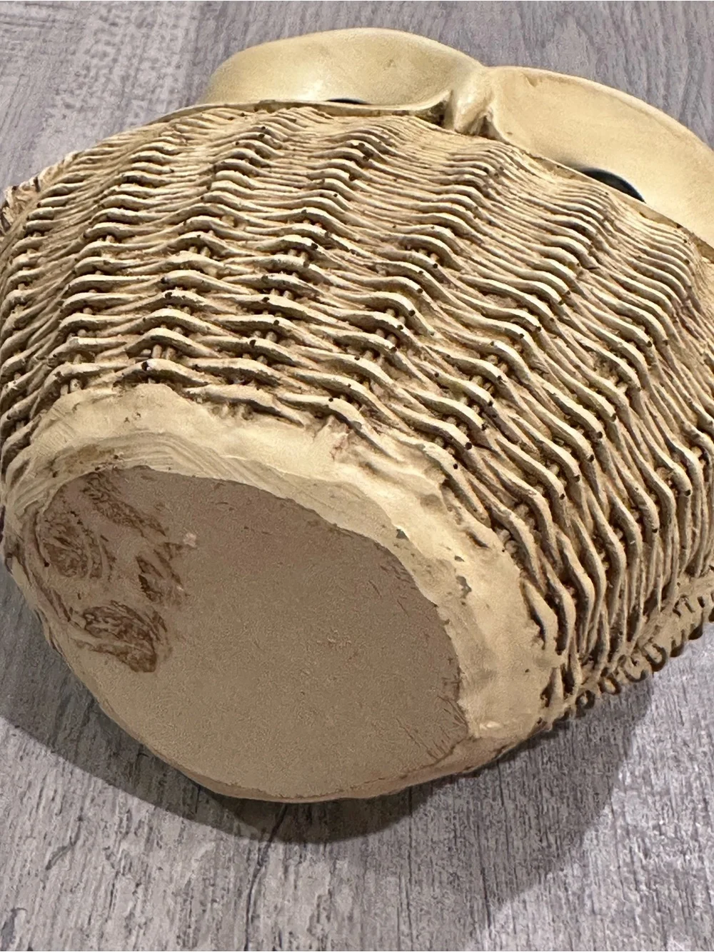 Owl Accent Figurine in Faux-Wicker Beige - Decorative Home Accent 5.5”x4.5”